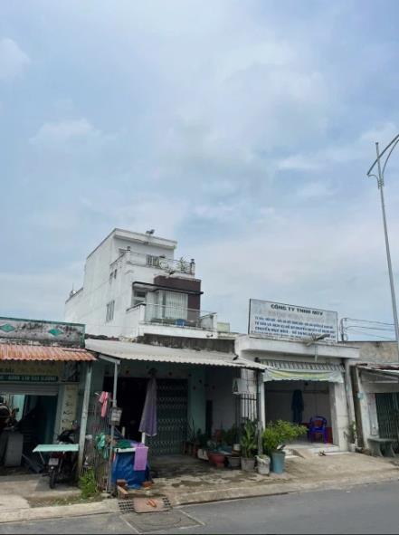 Nhà mặt tiền 4,4m tại Long Hậu, 201m² giá 8 tỷ - Cơ hội đầu tư hấp dẫn!