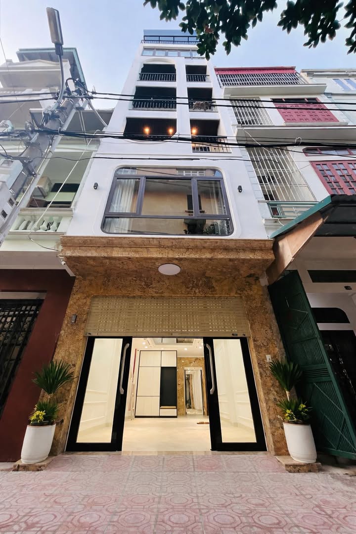 FrontHouse Mạc Thái Tổ, Quận Cầu Giấy 50m² - Thang máy, Ô tô tránh, Đầu tư sinh lời!