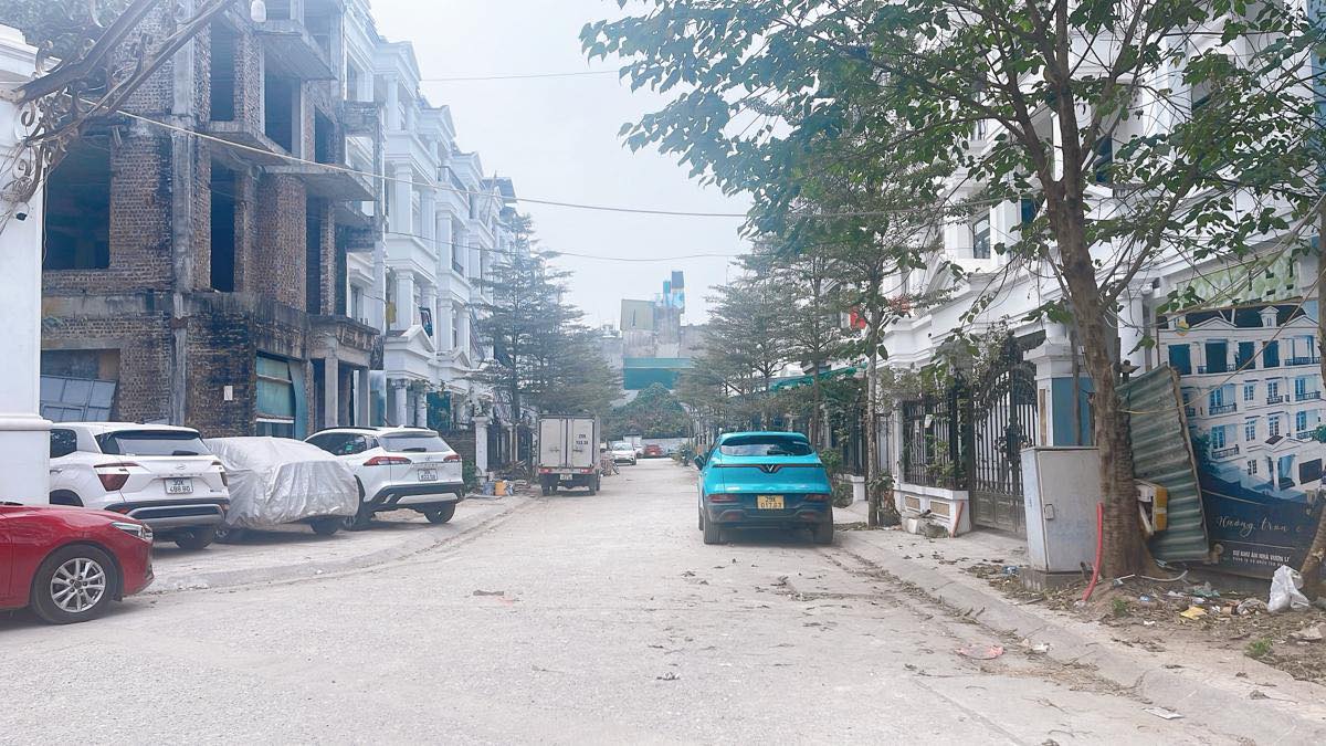 Đất nền mặt ngõ thông Đại Mỗ 44m² giá 11 tỷ - Tiềm năng đầu tư lớn!