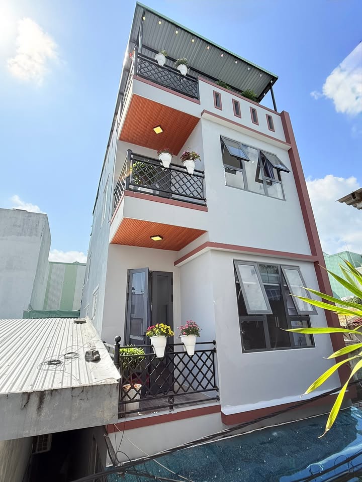 Nhà 4 tầng đường Mai Am, Hải Châu, Đà Nẵng 67m² giá 5.65 tỷ - Sẵn sàng vào ở ngay!