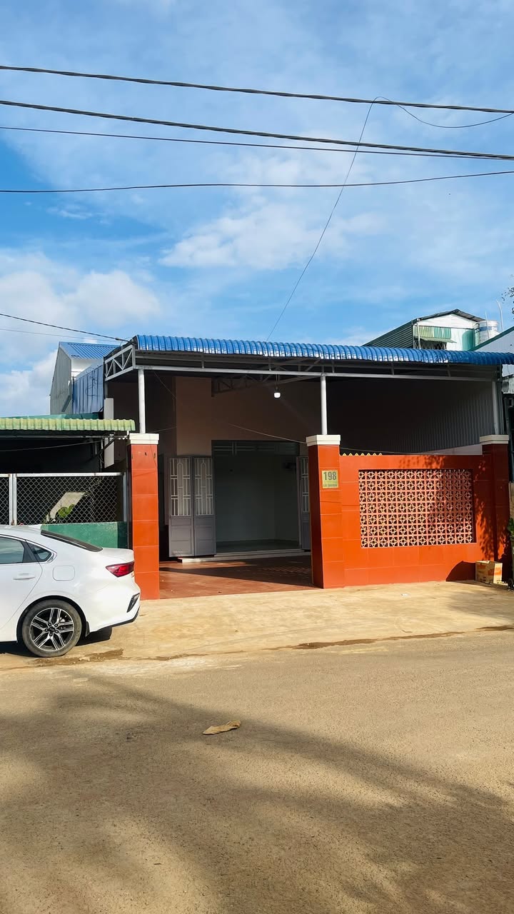 FrontHouse Hẻm 504 Đường Lê Duẩn 182m² giá 4 tỷ - Sẵn sàng kinh doanh ngay!