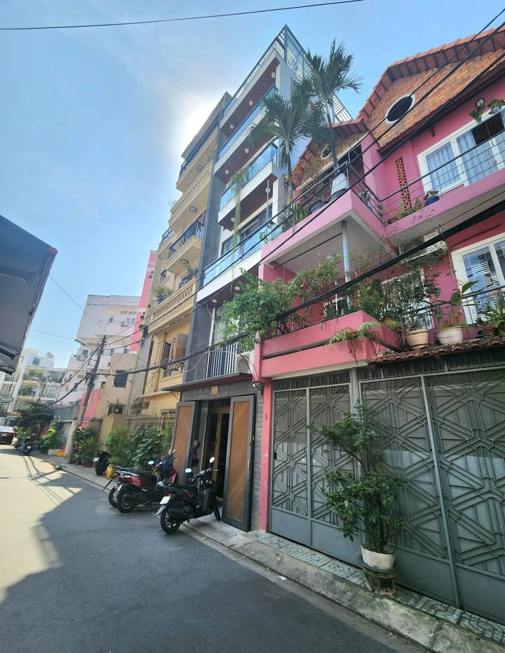 Nhà mặt tiền Phan Xích Long, Phú Nhuận 69m² giá 13.5 tỷ - Kinh doanh sầm uất!