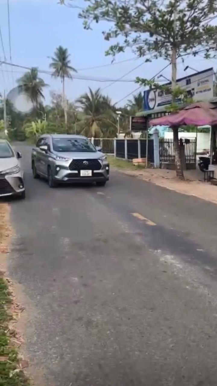 Đất nền FrontHouse HL 04 An Phước 355m² giá chỉ 2 tỷ - Kinh doanh thuận lợi!