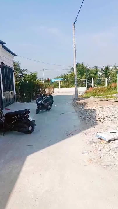 Bán nhà Huyện Bình Chánh 65m² giá 2.4 tỷ - Chính chủ, xe hơi vào nhà!