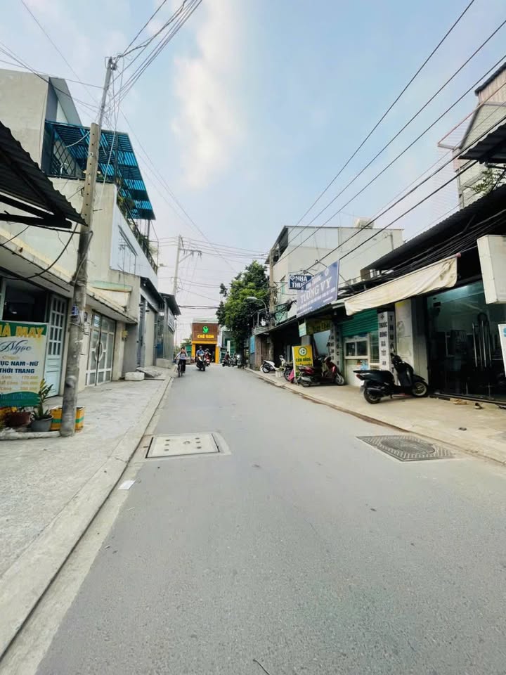 Nhà mặt tiền kinh doanh Quận Bình Tân 150m² giá 10.1 tỷ - Đầu tư sinh lời ngay!