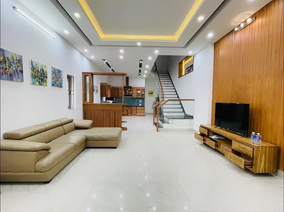 Nhà 3 tầng An Hải Bắc Đà Nẵng 100m² giá 12 tỷ - Sát biển Sông Hàn!