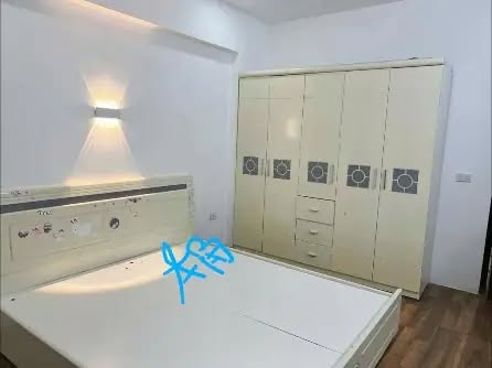 Nhà góc 5 tầng tại Vĩnh Tuy, 33m² giá 6 tỷ - Sẵn sàng vào ở ngay!