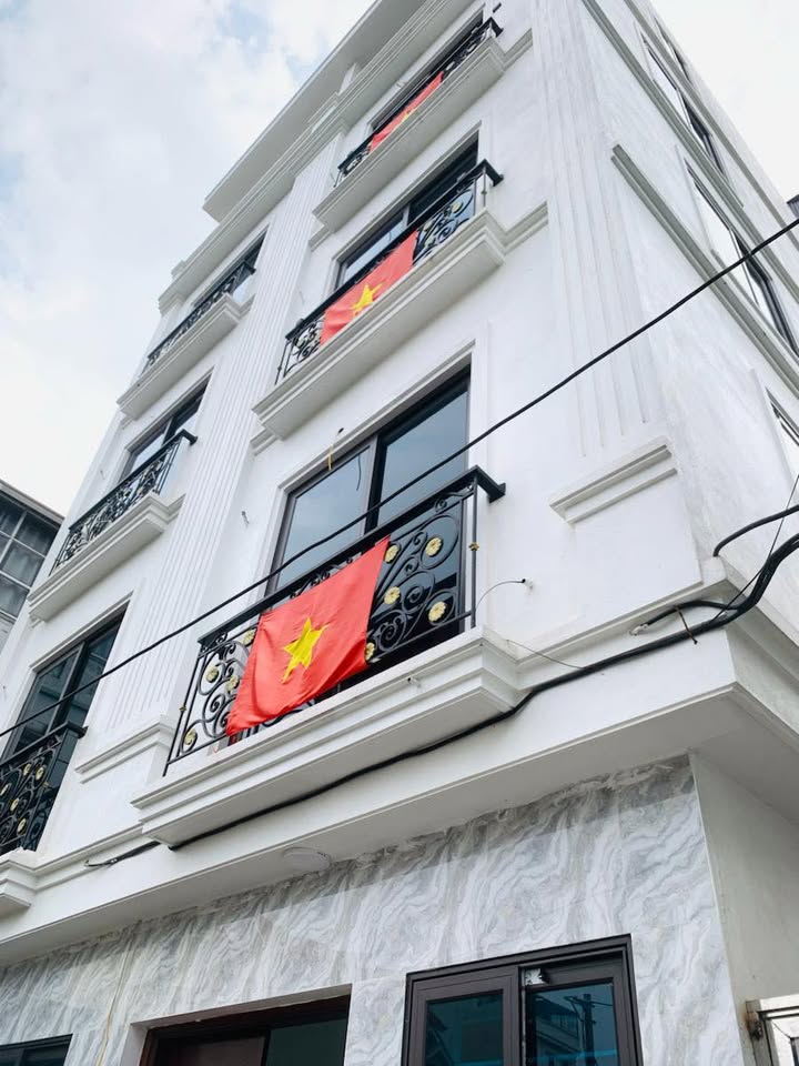 Nhà riêng Bùi Quốc Khái, Linh Đàm 38m² giá 7x tỷ - Cần bán gấp!