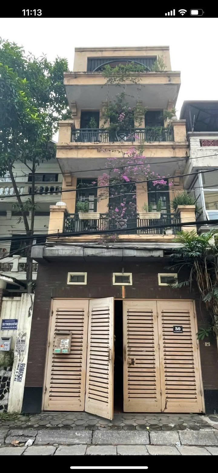 Nhà 4 tầng mặt phố Hoàng Hoa Thám, Ba Đình, 76m² giá 35 tỷ - Vị trí VIP đắc địa!