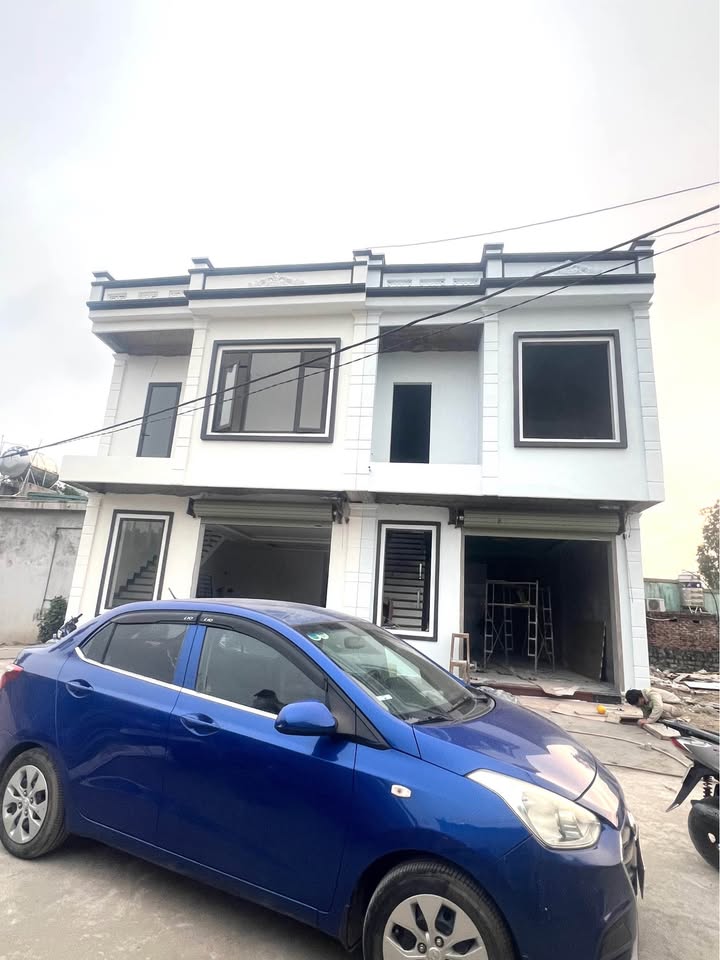 Nhà 2 tầng Phường Hà Tu 74m² giá 2 tỷ - Thiết kế hiện đại, thoáng mát!