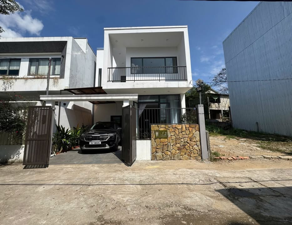 Nhà 2 Tầng Kiệt OTO Quảng Tế - Thủy Xuân 100m² giá 3.19 tỷ - Sổ hồng chính chủ!