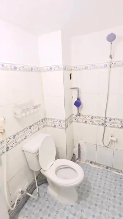 Kiot cho thuê tại Đại học Công Thương, Quận Tân Phú - Giá chỉ 5.49 triệu/tháng, cơ hội kinh doanh hấp dẫn!