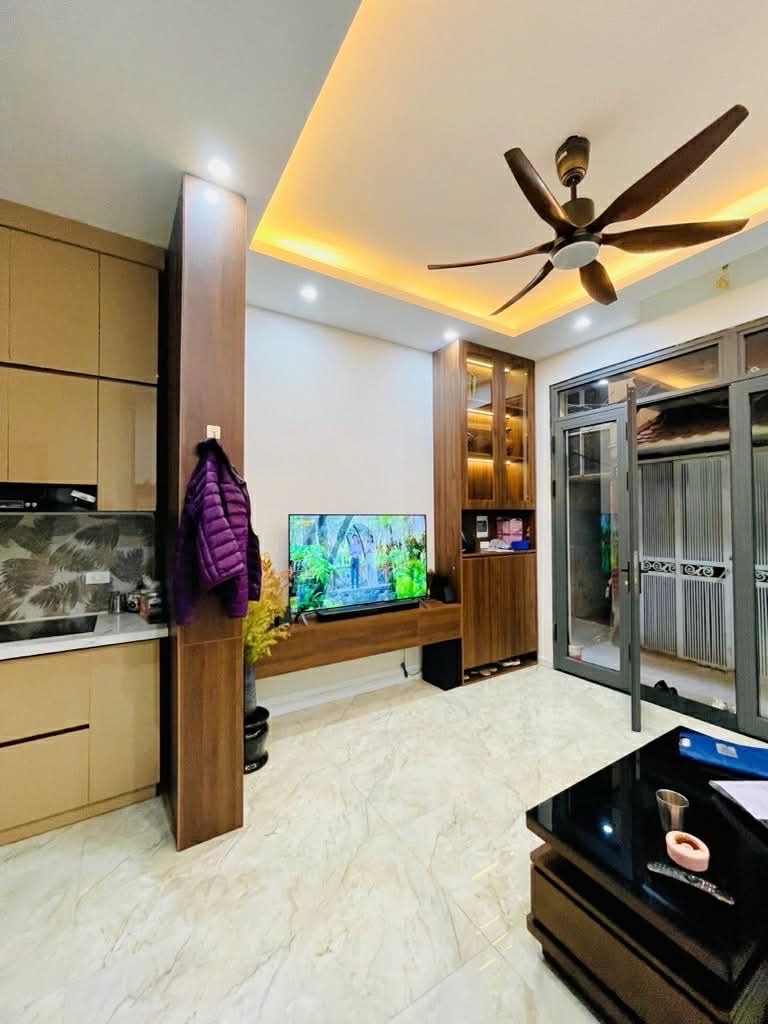 Nhà phố Thanh Nhàn 38m² giá 7 tỷ - Vị trí đắc địa, gần hồ và công viên