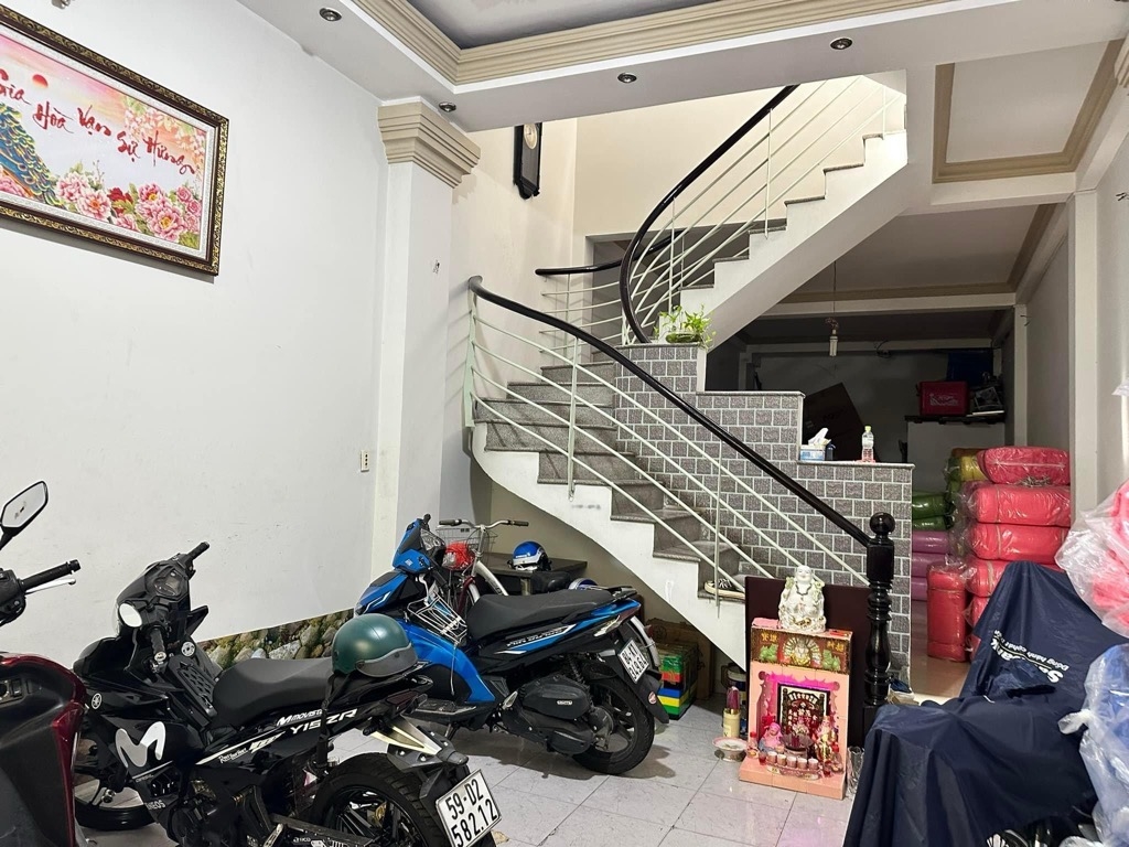 Nhà bán khu phân lô Bàu Cát Tân Bình 75m² giá 9 tỷ - Chính chủ, sổ hồng rõ ràng!