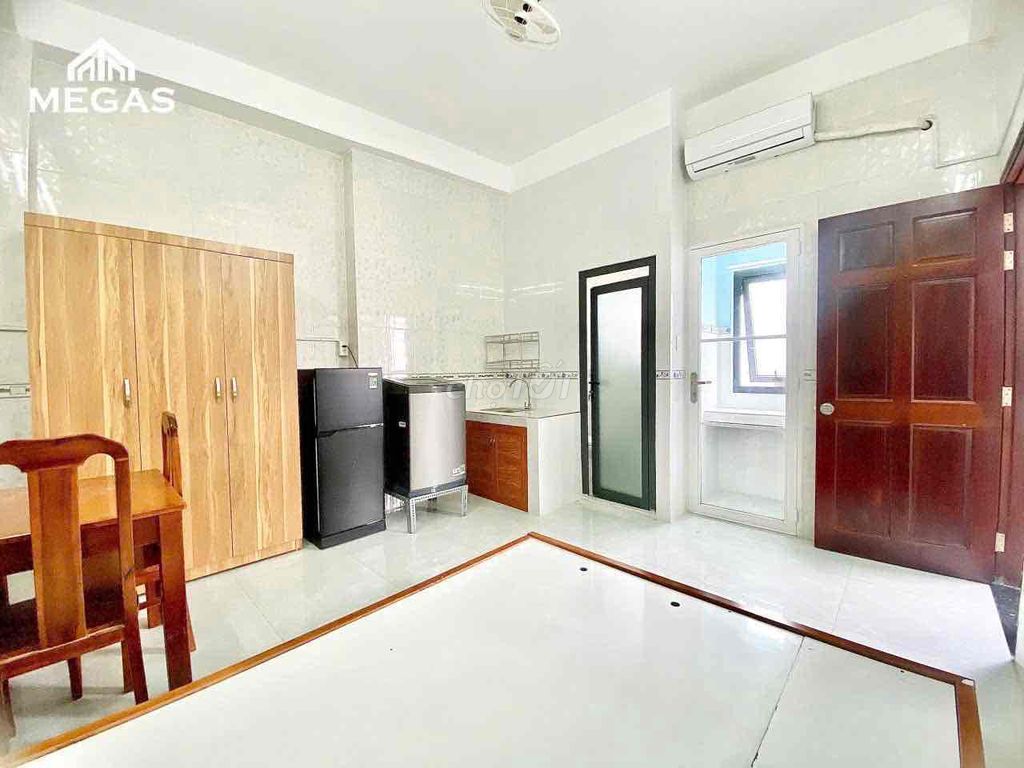 Căn hộ cho thuê đường CMT8, Quận 3, 28m² giá 5.2 triệu - Sẵn sàng vào ở ngay!