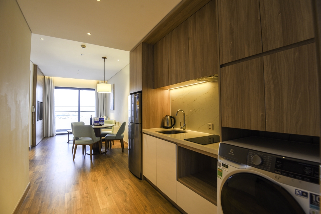 Căn hộ 2 ngủ A La Carte Hạ Long 74m² giá 4.7 tỷ - View biển tuyệt đẹp!