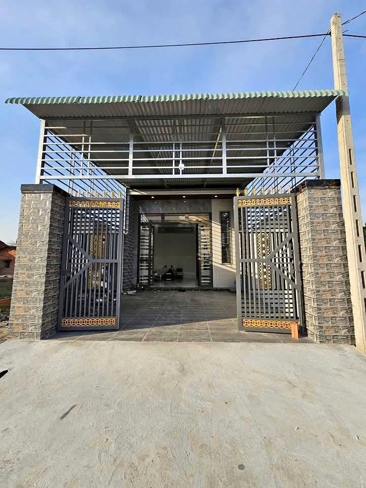 Nhà phố Trảng Bàng 114m² giá 650 triệu - Pháp lý sổ hồng riêng!