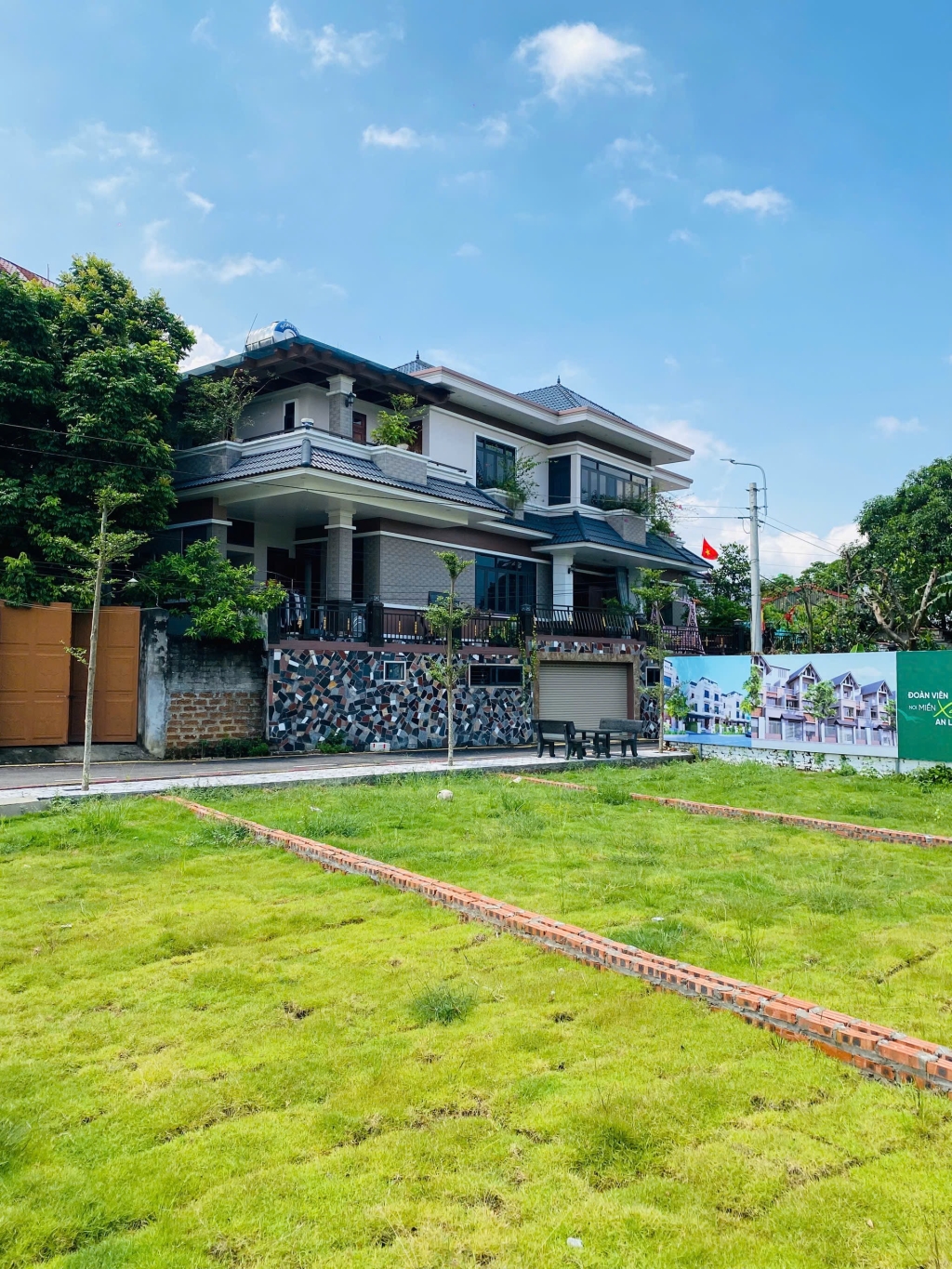 Bán thửa đất Cổ Đông 100m² chỉ 3.1 tỷ - Vị trí sát khu công nghệ cao Hoà Lạc!