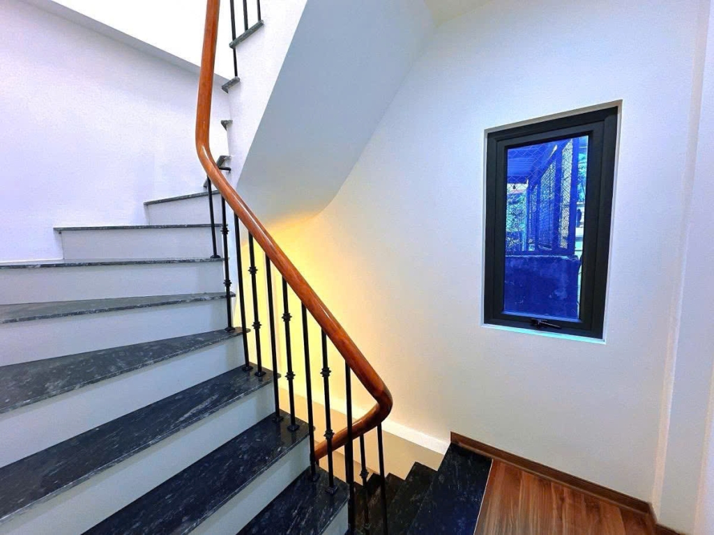 Nhà riêng Thịnh Quang Đống Đa 33m² giá 8.1 tỷ - Thiết kế hiện đại, ở ngay!