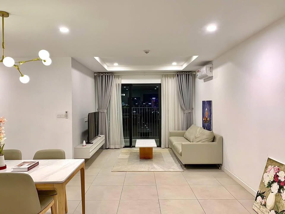 Căn hộ Kosmo Tây Hồ 78m² giá 9 tỷ - Căn góc thông thoáng, ban công đẹp!