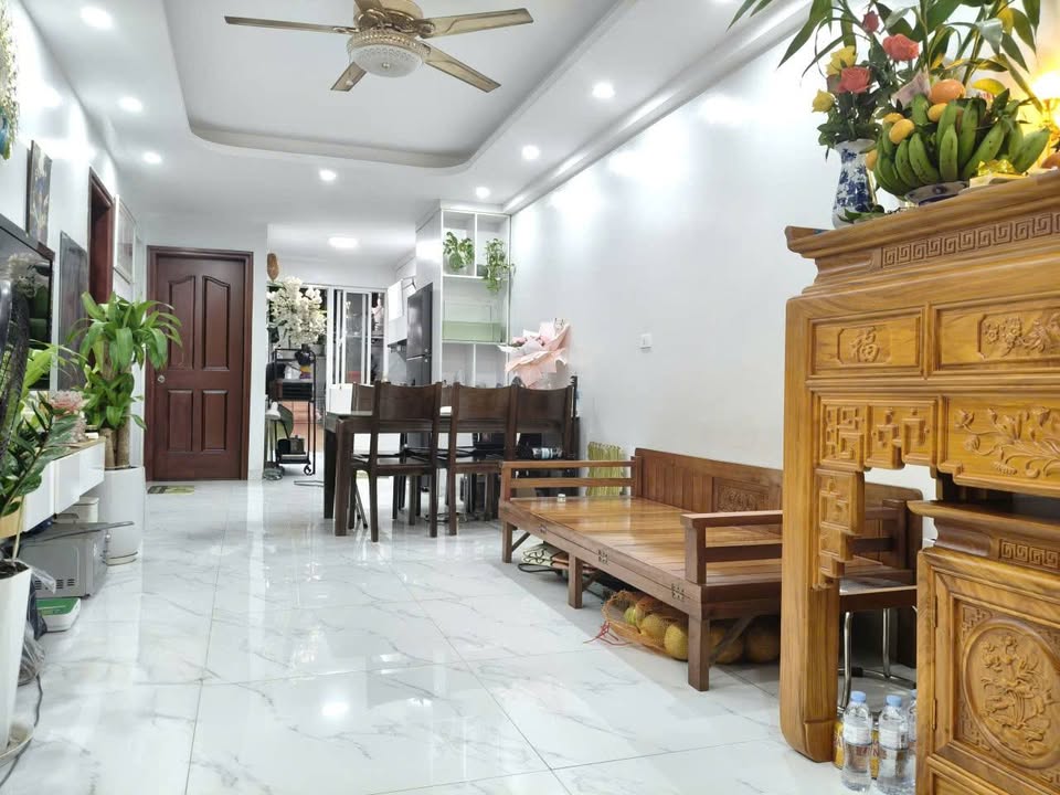 Căn hộ Chung cư Sài Đồng Long Biên 70m² giá 4.1 tỷ - Sẵn sàng vào ở ngay!