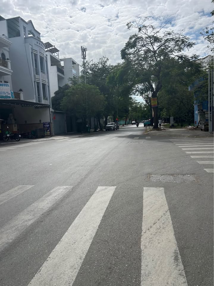 Bán gấp 2 căn lô góc 300m² tại KDC Đông Thủ Thiêm, Quận 2 - Giá 69,9 tỷ