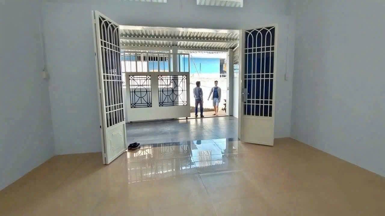 Nhà cấp 4 tại Cát Lái, Thủ Đức 63.3m² giá 4.9 tỷ - Đầu tư sinh lời ngay!