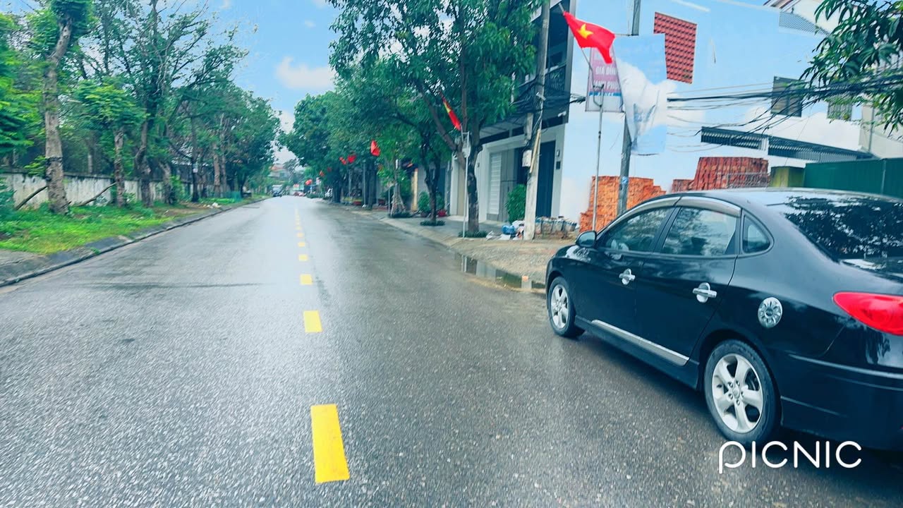 Nhà mặt đường Hoàng Thị Loan 156m² giá tốt - Kinh doanh sầm uất!