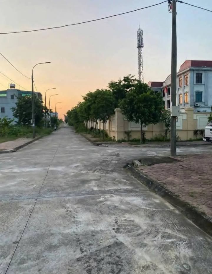 Đất Lô Góc Giãn Dân Thanh Long, Yên Mỹ 213m² - Giá Chỉ 6.39 Tỷ!