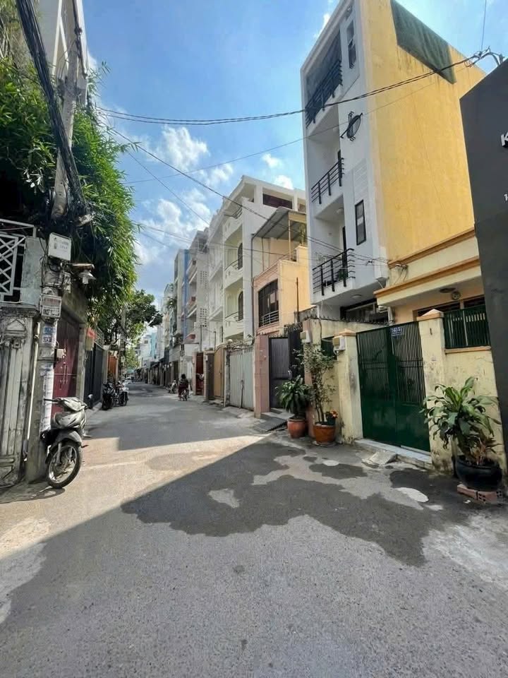 Căn hộ cao cấp hẻm 7m Thành Thái, Quận 10, 100m² - Đầu tư sinh lời ngay!