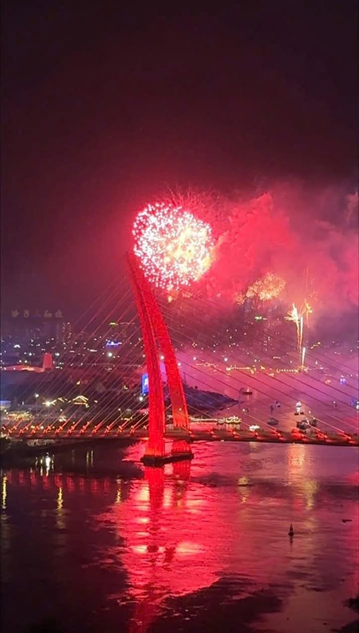 Căn hộ Vinhomes Golden River Bason 50m² giá 9.5 tỷ - View trực diện cầu Bason và sông