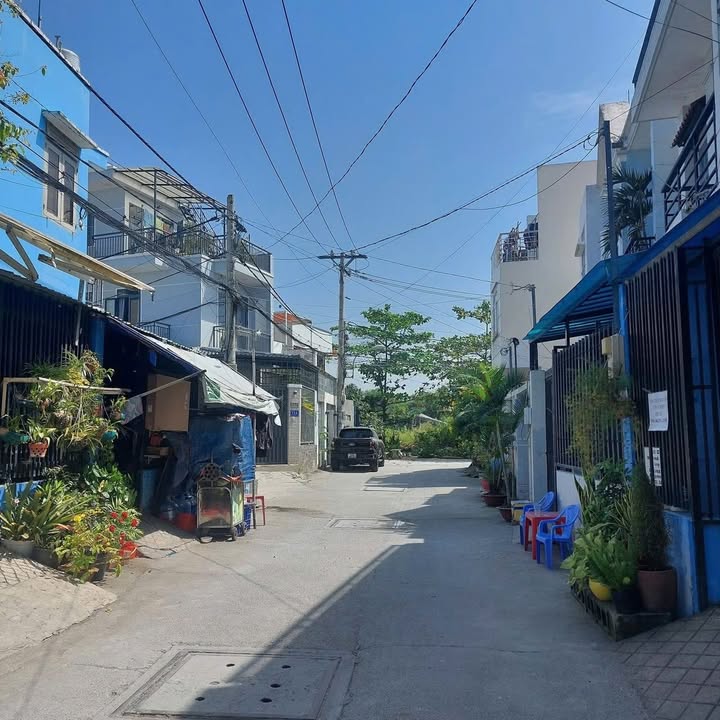 Nhà phố Phước Lộc Nhà Bè 92m² giá 6.1 tỷ - Sổ hồng riêng chính chủ!