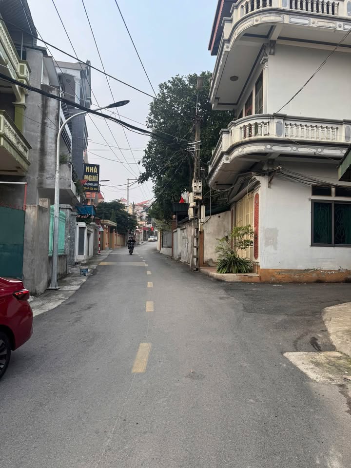 Đất nền Nguyễn Thái Học, TP Việt Trì, 101m² giá 5 tỷ - Vị trí đẹp, kinh doanh thuận lợi!