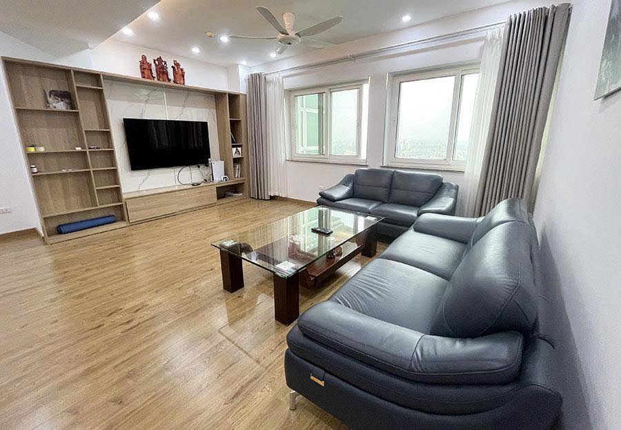 Căn hộ góc tầng cao Tòa E Ciputra 142m² giá 14 tỷ - View đẹp tuyệt vời