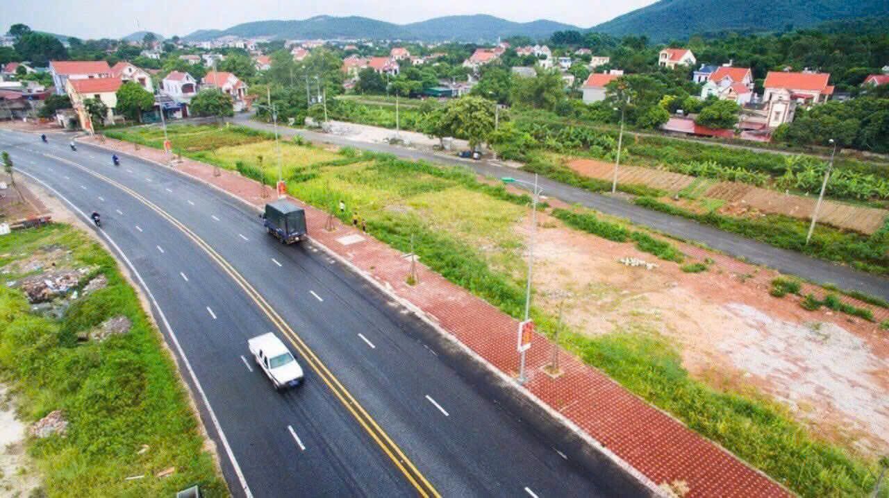 Đất nền 2 mặt tiền Quốc lộ 18, P. Phả Lại, 112.5m² giá chỉ 2 tỷ - Cơ hội đầu tư hấp dẫn!