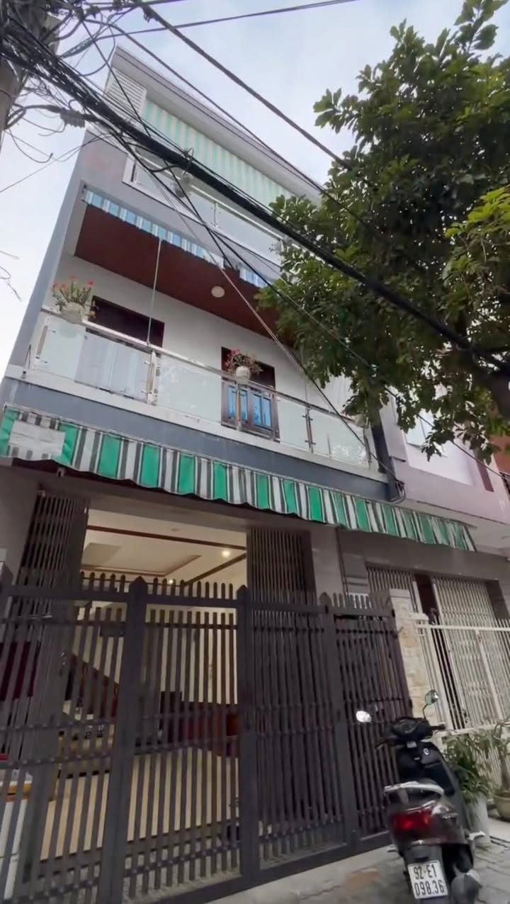 Nhà mặt tiền 3 tầng Nguyễn Quang Bích, Đà Nẵng 92,5m² giá 10.8 tỷ - Nhà đẹp vào ở ngay!