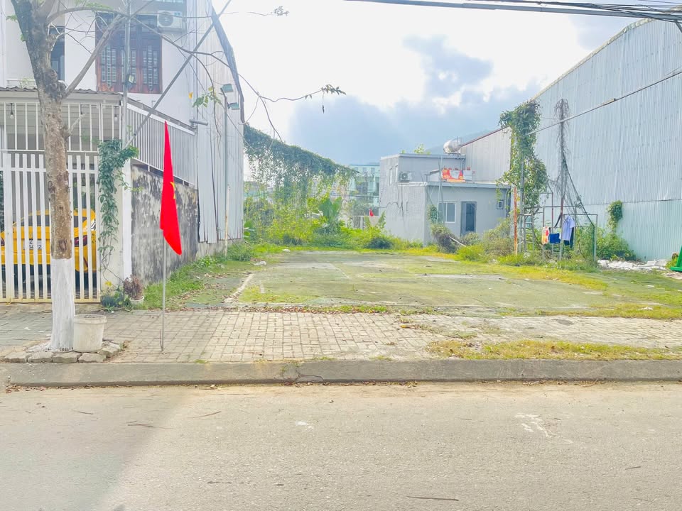 Đất nền Khu Nam Cao Nối Dài, Đà Nẵng 100m² giá 3.2 tỷ - Sổ hồng chính chủ, thương lượng tốt!