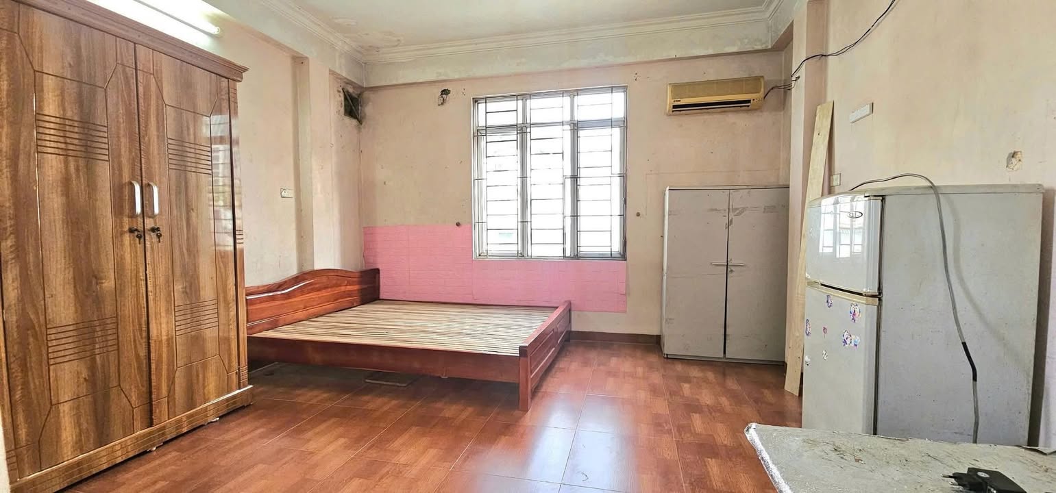 Phòng cho thuê tại ngõ 270 Phú Diễn, 17-20m², giá chỉ từ 2 triệu - Sẵn sàng vào ở!