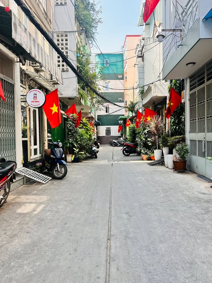 Nhà phố hẻm ô tô Trần Hưng Đạo Quận 3 35m² giá 7 tỷ - Tiềm năng xây dựng cao tầng!