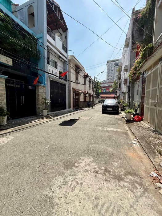 Nhà riêng Nguyễn Văn Thương, Bình Thạnh 73m² giá 12 tỷ - Thích hợp xây mới!