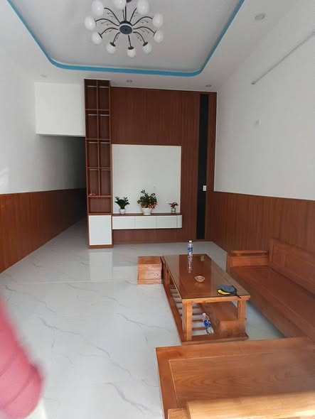 Nhà cho thuê hẻm Lê Đại Hành, Quảng Ngãi 3PN giá 8 triệu - Nhà mới đẹp, vào ở ngay!