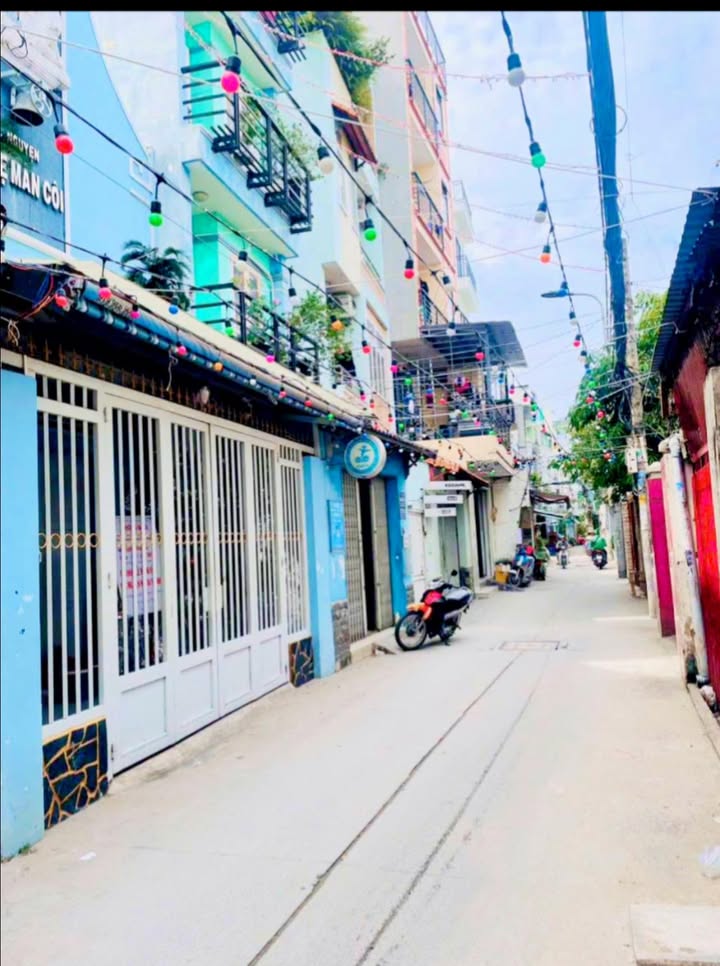 Nhà hẻm xe hơi Hoàng Sa, Phường 5, Quận Tân Bình 64m² giá 8.6 tỷ - Đầu tư sinh lời ngay!