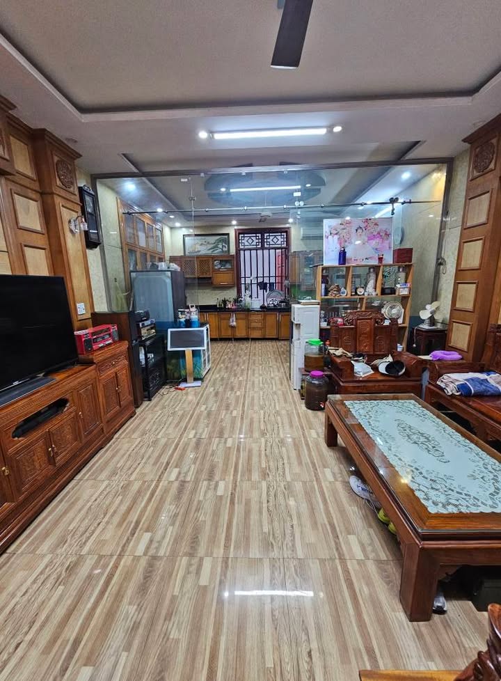 Nhà mặt phố Lê Hoàn, Thanh Hóa 254m² giá 7x tỷ - Đầu tư sinh lời ngay!