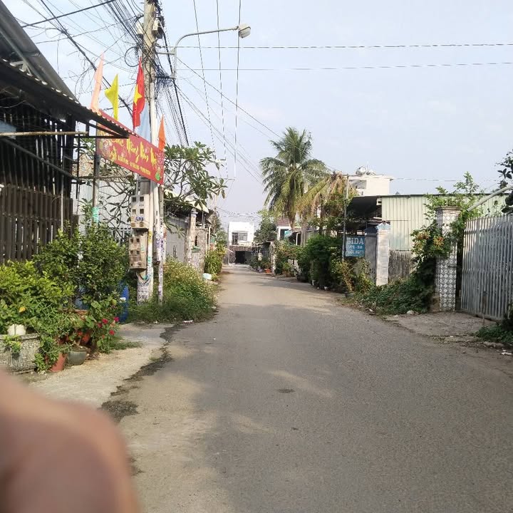 Đất thổ cư tại Hẻm 1/ Đường Hùng Vương, Nhơn Trạch 140m² giá 2 tỷ - Cơ hội đầu tư tuyệt vời!