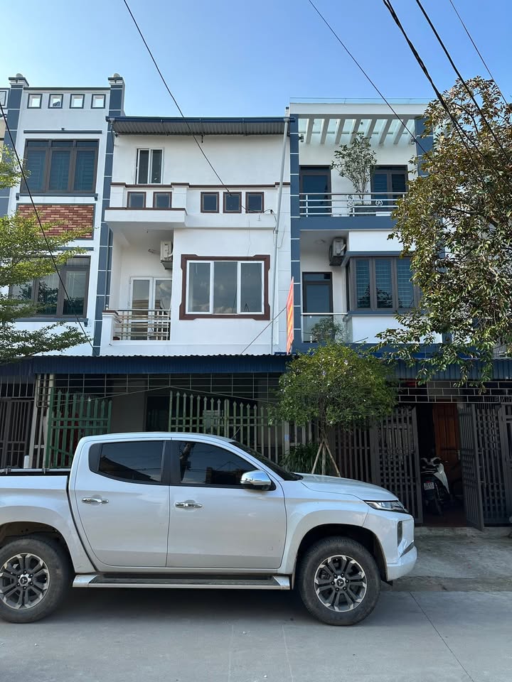 Nhà 3 tầng Xã Tiên Hội 115m² giá 2 tỷ - Dọn vào ở ngay kịp Tết!