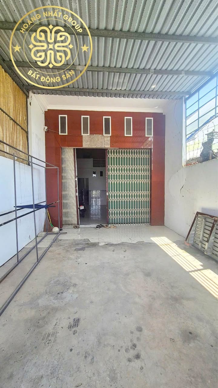 Nhà riêng Phường An Xuyên 135m² giá 2 tỷ - Vị trí đẹp, lộ 8m!