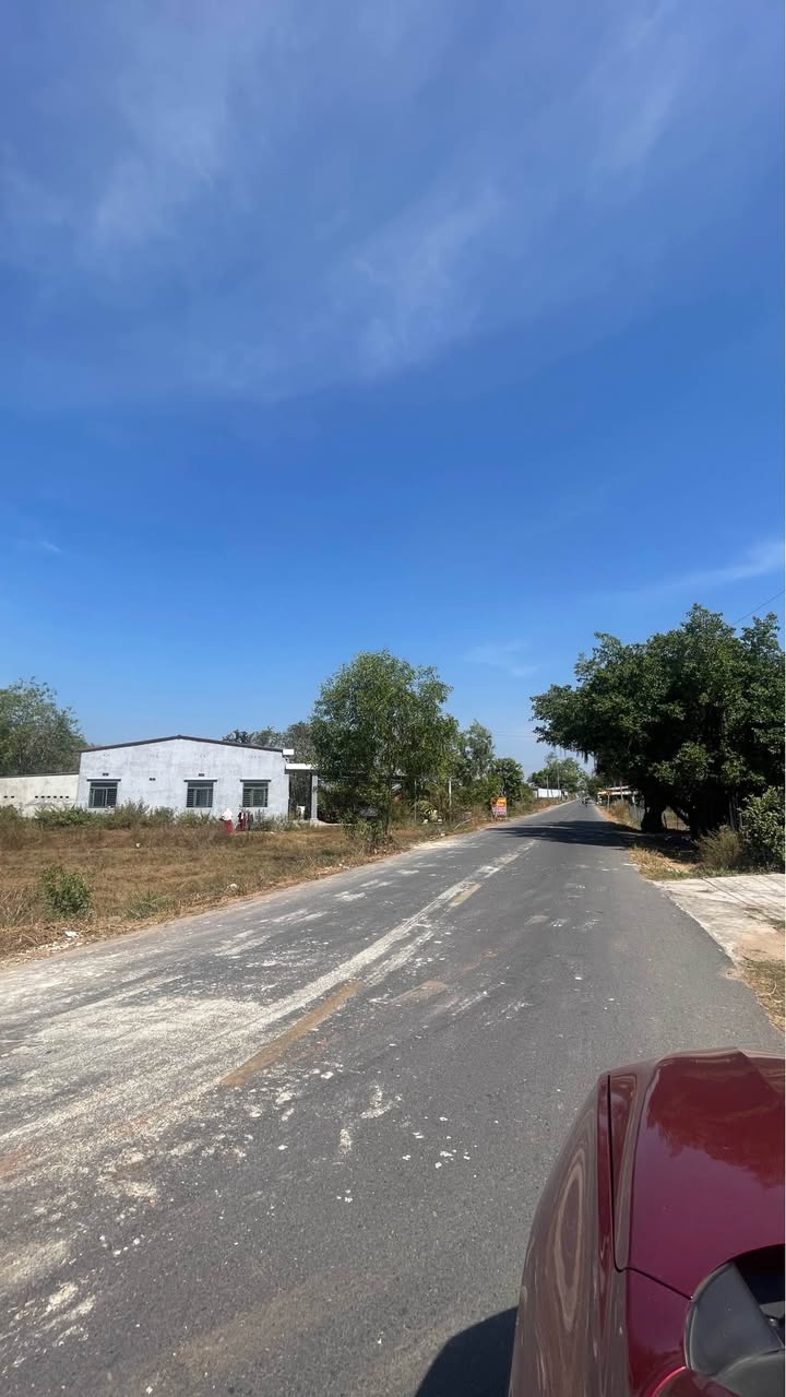 Mặt tiền nhựa Cầu Ô, Huyện Gò Dầu, 270m² giá 1.8 tỷ - Đầu tư sinh lời ngay!