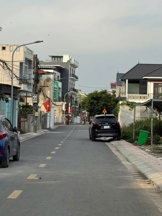 Đất mặt đường Văn Cú 62m² giá 2 tỷ - Đường nhựa thông thoáng