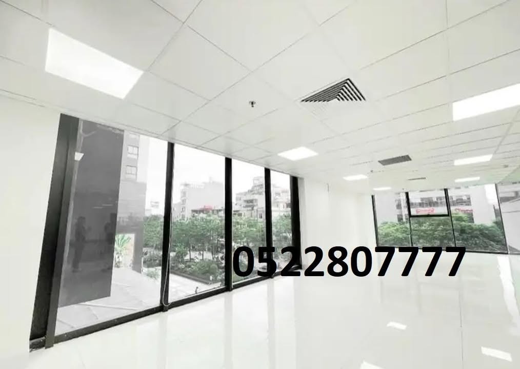 Cho thuê văn phòng Vũ Phạm Hàm 200m² giá 32 triệu - Mặt bằng thông sàn dễ setup!