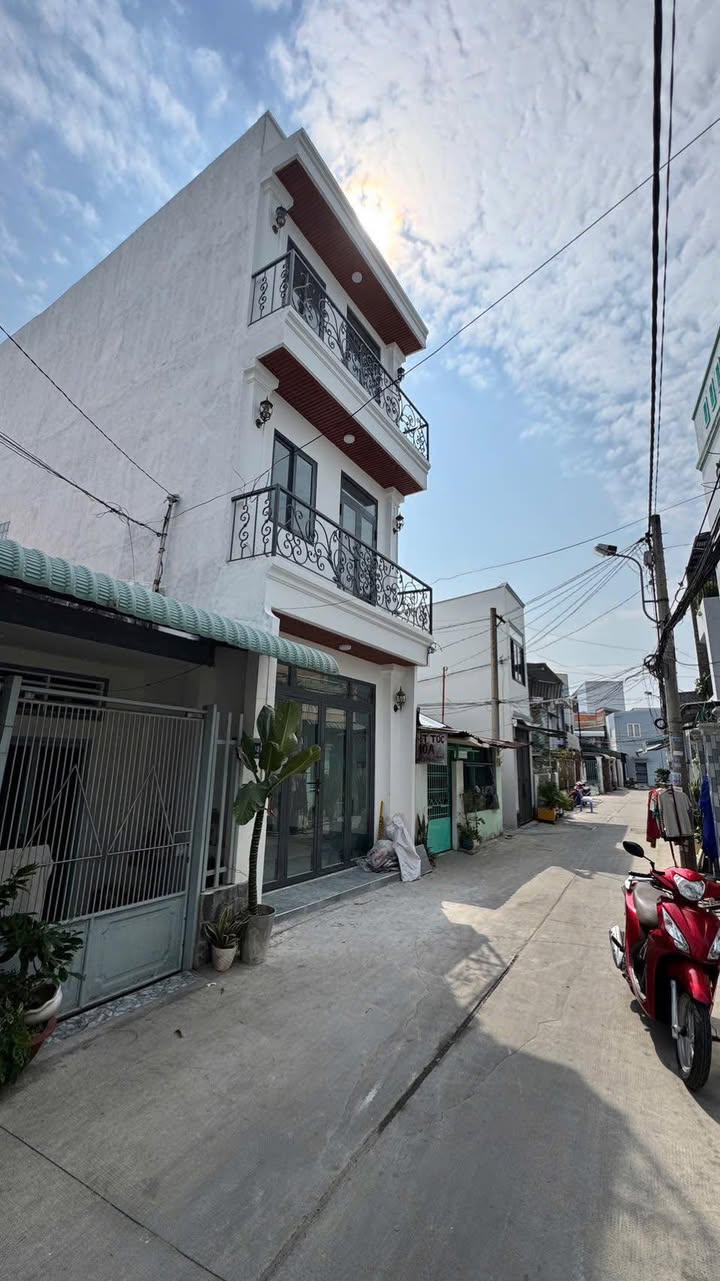 Nhà 2 lầu mới hoàn thiện tại Quận Ninh Kiều, Cần Thơ - Giá chỉ 3 tỷ!